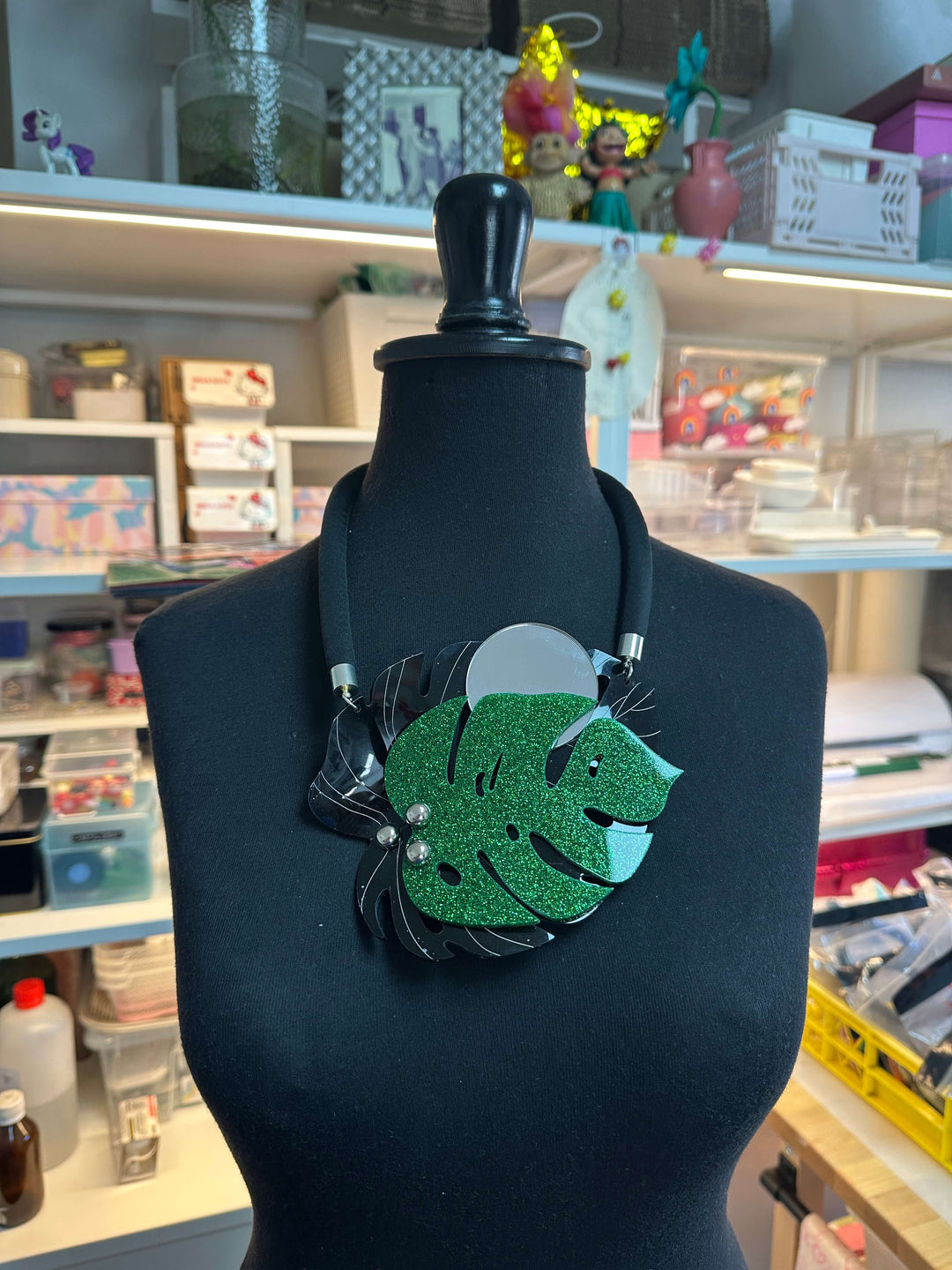 Collar Luna Monstera