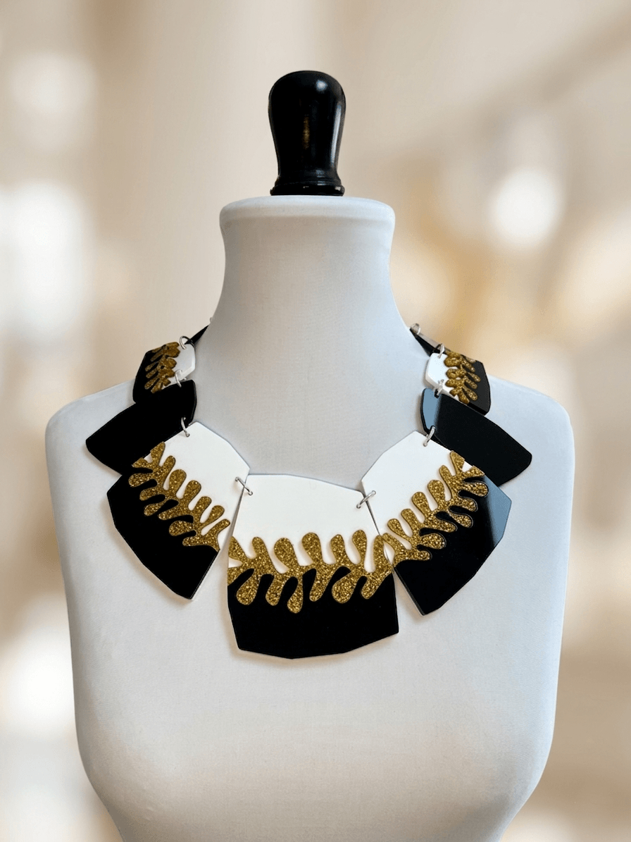 Collar Ada