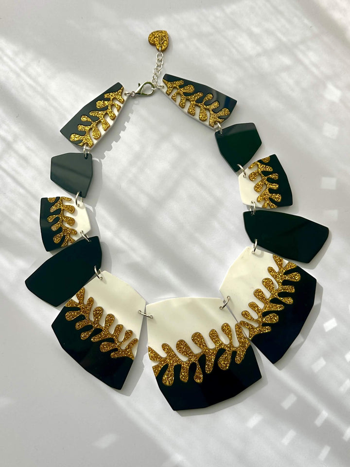 Collar Ada